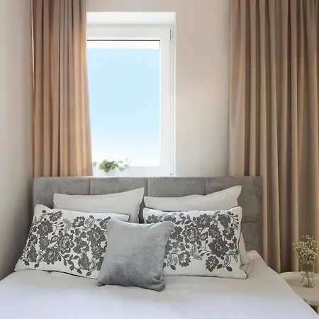 Апартаменты Elite Podwale Deluxe *